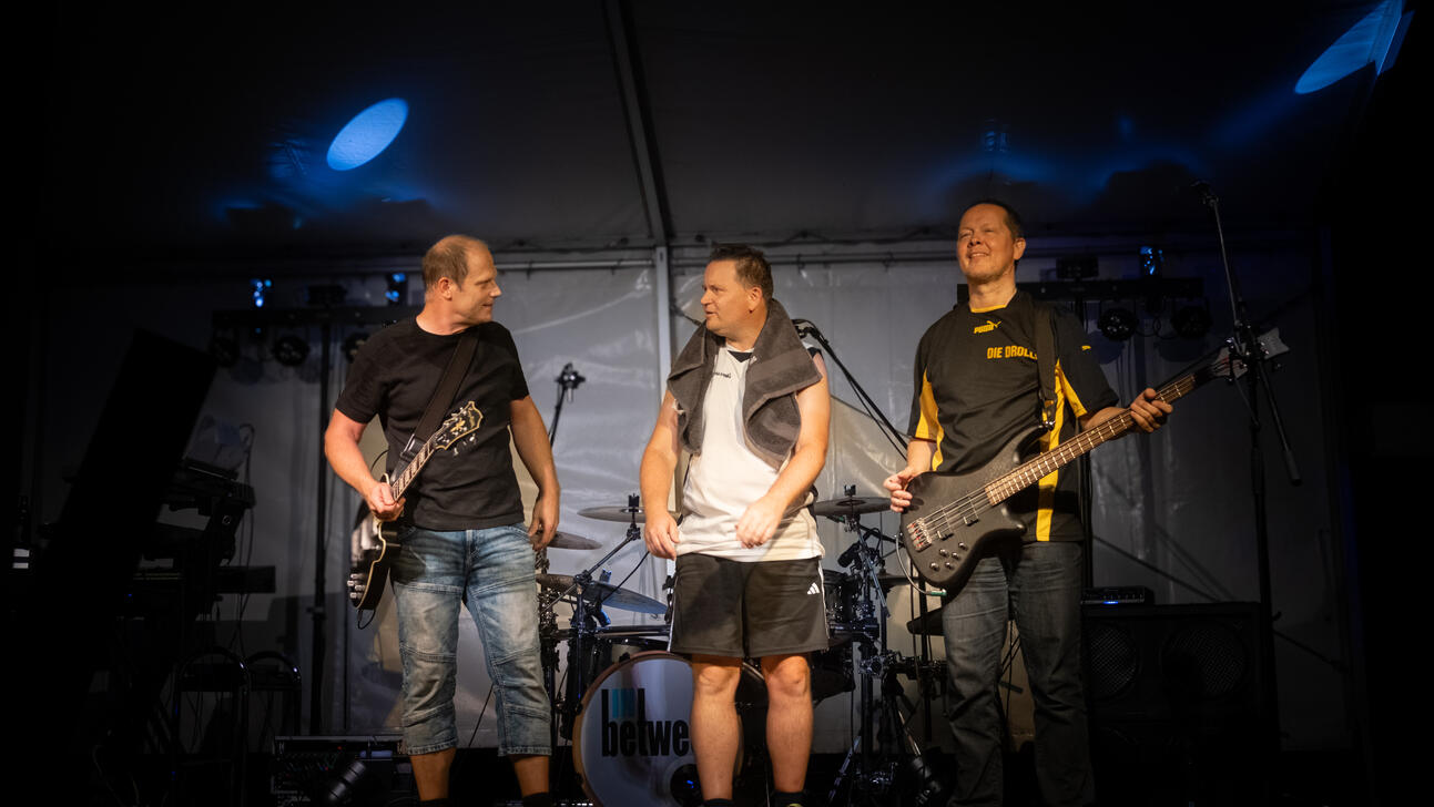 Bühnenperformance Punkrock Band Eventfotografie Niedersachsen